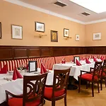 City Hotel Stockerau Hotel