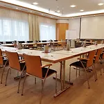 호텔 City Hotel Stockerau 스톡케로