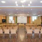 City Hotel Stockerau Hotel 4*