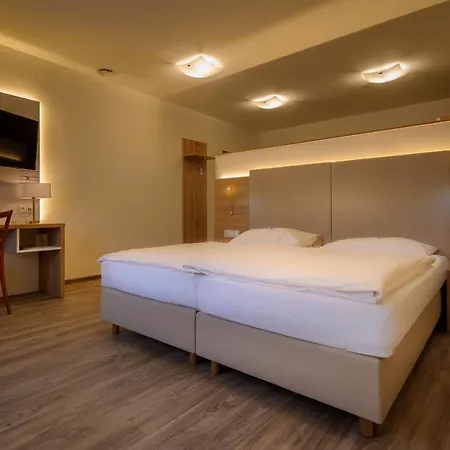 City Hotel Stockerau 4* Stockerau