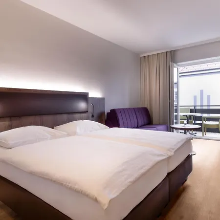 City Hotel Stockerau Hotel 4*