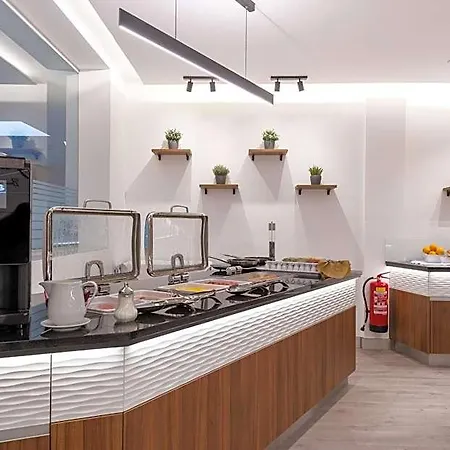 City Hotel Stockerau 4*