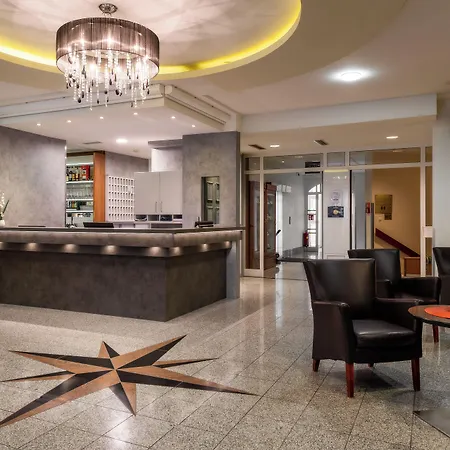 City Hotel Stockerau 4*