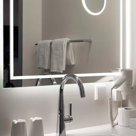 City Hotel Stockerau تشوكيراو