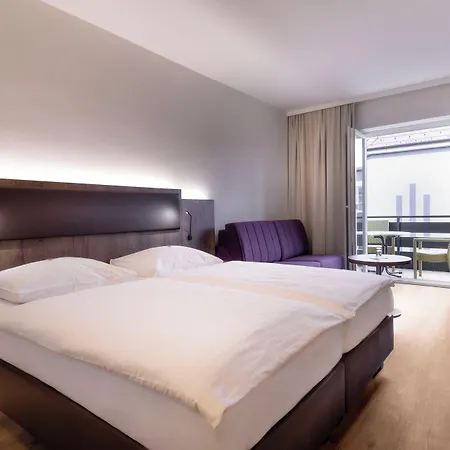 City Hotel Stockerau فندق