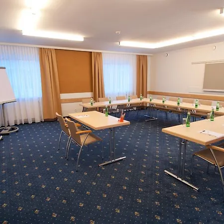 City Hotel