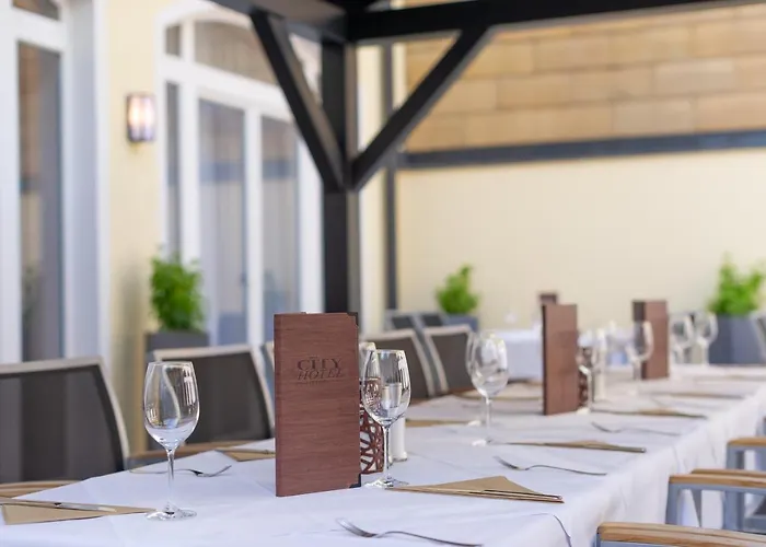 ホテル City Hotel Stockerau 4*