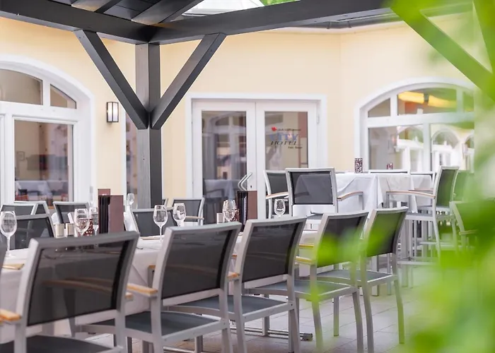 City Hotel Stockerau 4*