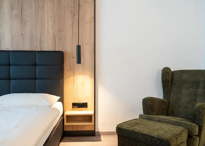 فندق City Hotel Stockerau تشوكيراو