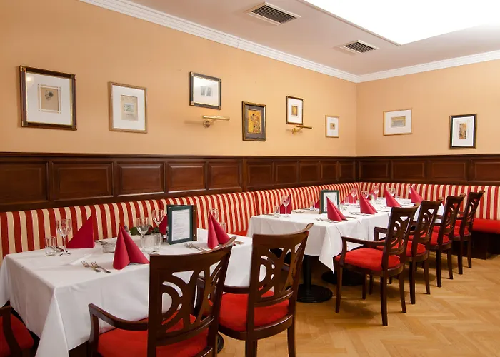 City Hotel Stockerau فندق