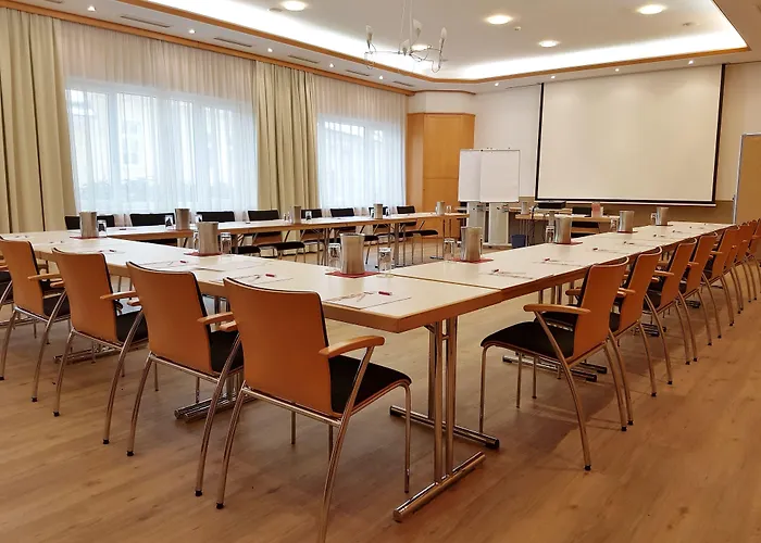 فندق City Hotel Stockerau تشوكيراو