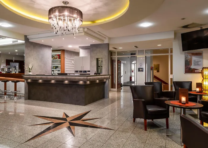 City Hotel Stockerau فندق 4*