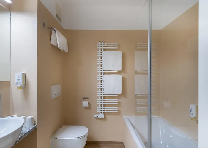 City Hotel Stockerau تشوكيراو