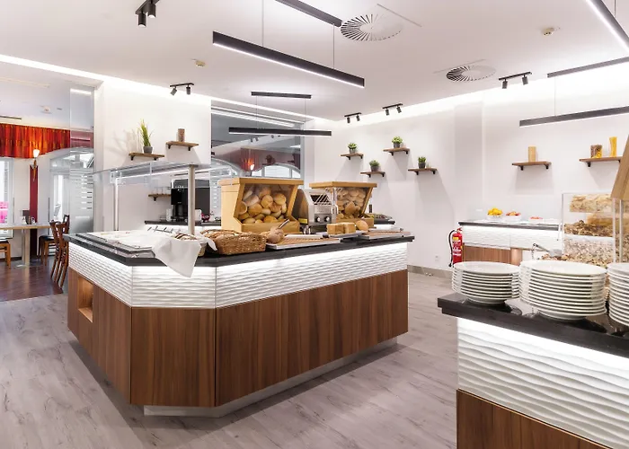 City Hotel Stockerau فندق