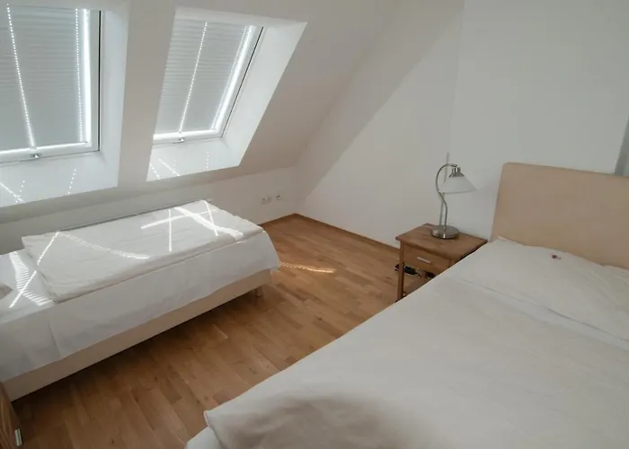 City Hotel Stockerau تشوكيراو